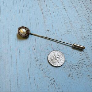 Sarah Coventry Vintage Gold Pearl Stick Pin‎